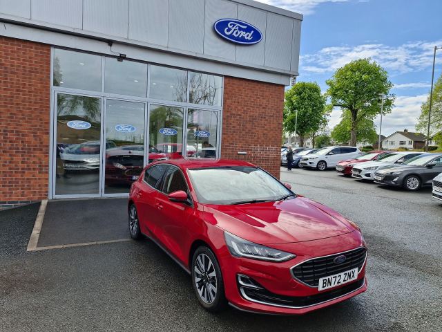 Ford Focus Titanium Vignale 5 door 1.0L EcoBoost 155PS mHEV FWD 6 Speed Manual