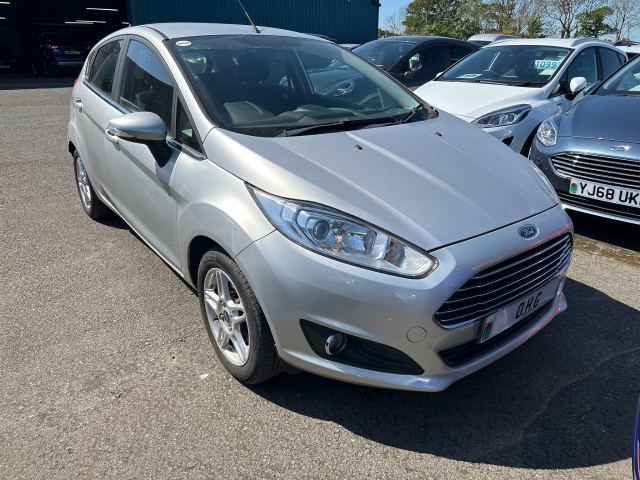 Ford 1.25 Zetec Hatchback 5dr Petrol Manual Euro 5 (82 ps)