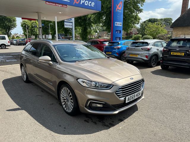 Ford 2.0 TiVCT Titanium Edition Estate 5dr Petrol Hybrid CVT Euro 6 (s/s) (17 inch Alloys) (187 ps)