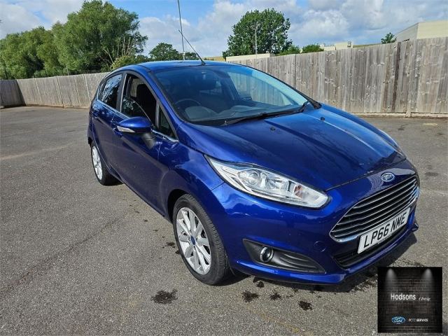 Ford 1.0T EcoBoost Titanium Hatchback 5dr Petrol Powershift Automatic Euro 6 (100 ps)