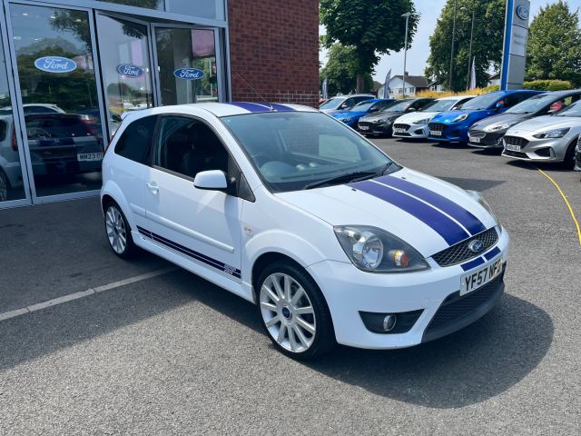 Ford 2.0 ST Hatchback 3dr Petrol Manual (177 g/km, 148 bhp)