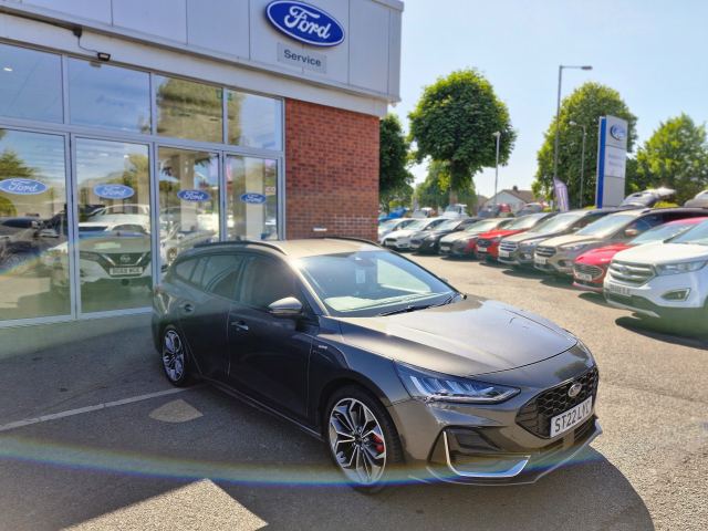 Ford Focus ST-Line Vignale Estate 1.0L EcoBoost 155PS mHEV FWD 7 Speed PowerShift Automatic