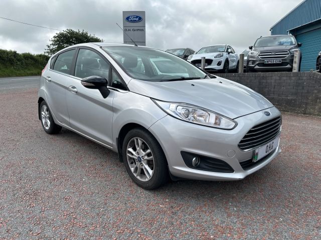 Ford 1.0T EcoBoost Zetec Hatchback 5dr Petrol Manual Euro 5 (s/s) (100 ps)