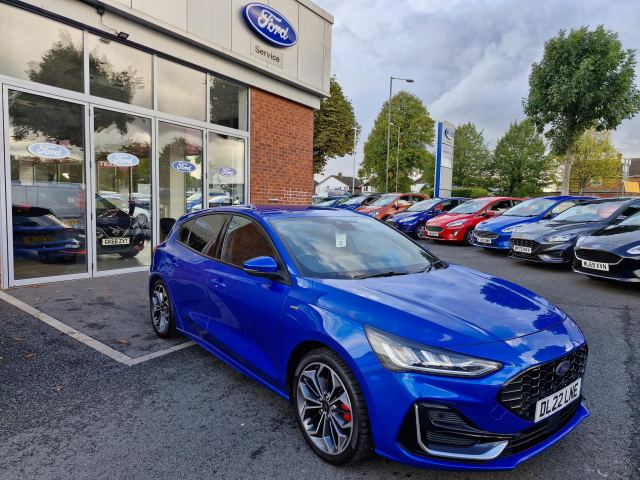 Ford Focus ST-Line Vignale 5 door 1.0L EcoBoost 125PS FWD 6 Speed Manual