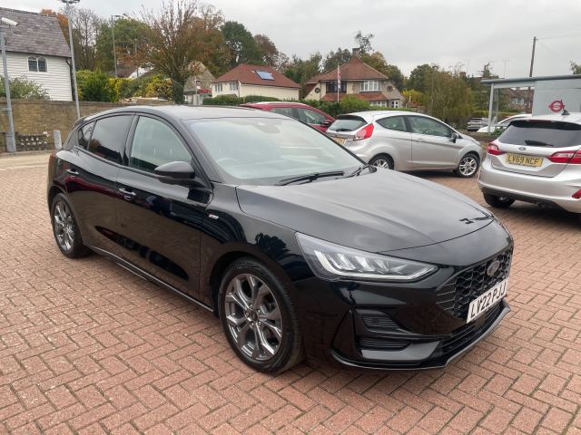 Ford Focus ST-Line 5 door 1.0L EcoBoost 125PS FWD 6 Speed Manual
