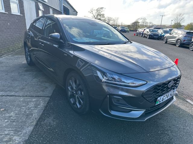 Ford Focus ST-Line 5 door 1.0L EcoBoost 125PS mHEV FWD 6 Speed Manual (Q3187)