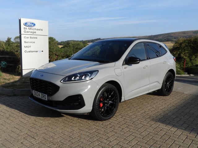 Ford Kuga Graphite Tech Edition 5 door 2.5L Duratec PHEV 225PS FWD CVT Automatic